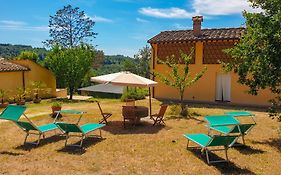 Agriturismo Podere Le Tombe